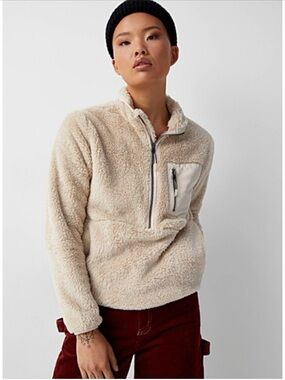 Only Women's Beige/Tan Fuzzy Half-Zip Sweater with Zip Pocket